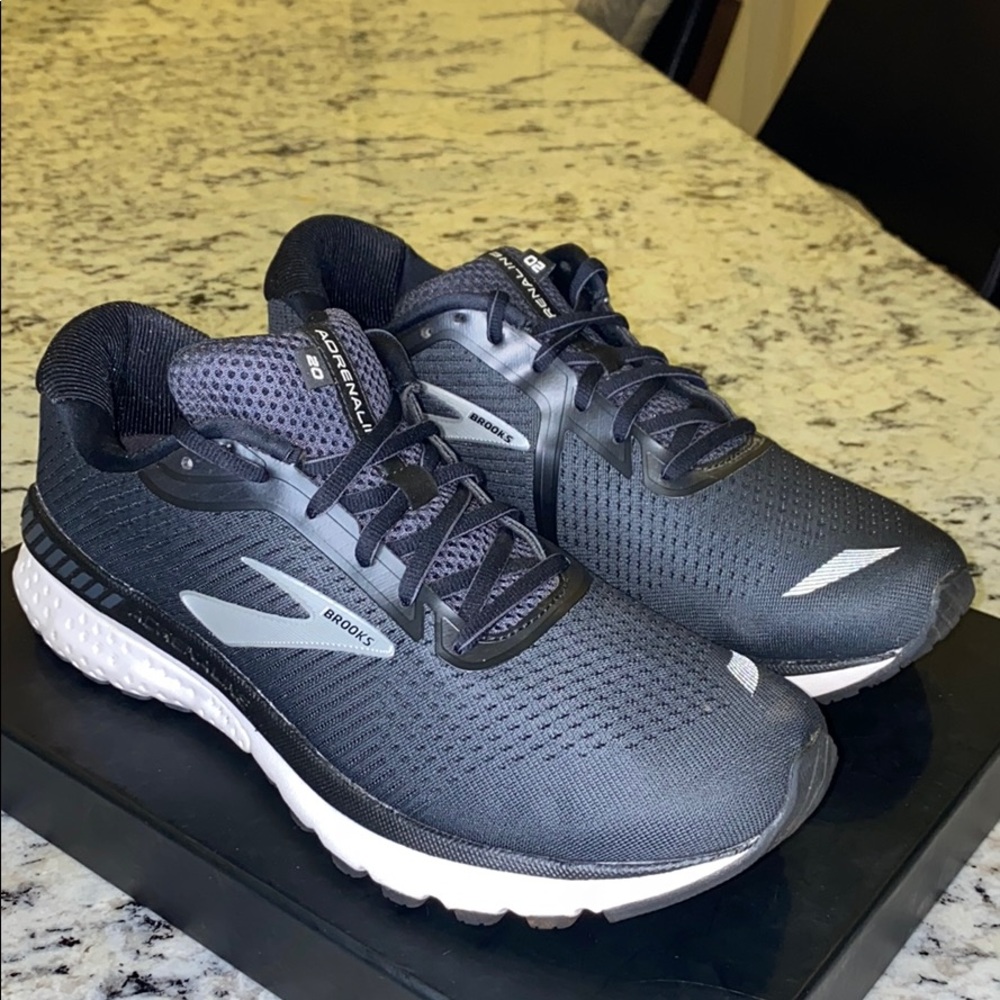 Brooks Adrenaline GTS 20 Size 10.5 (B)